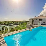 Villa Labarque 2
